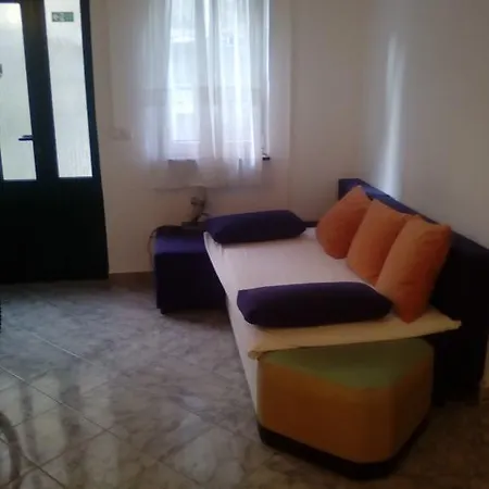 Apartament Mare